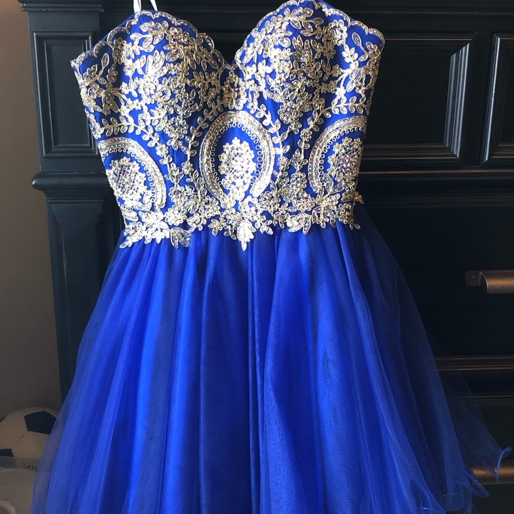 Camille la Vie homecoming/ prom dress